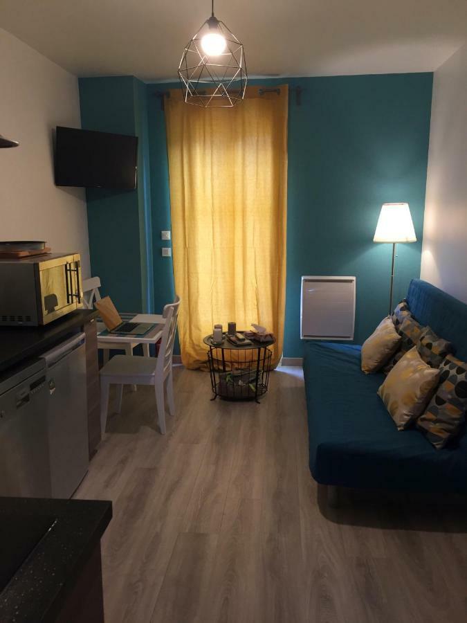 Les Meubles De Luchon - La Perle Bleue - Centre Luchon, Beau T2, 2 A 4 Personnes, Wifi Apartment Bagneres-de-Luchon Exterior photo